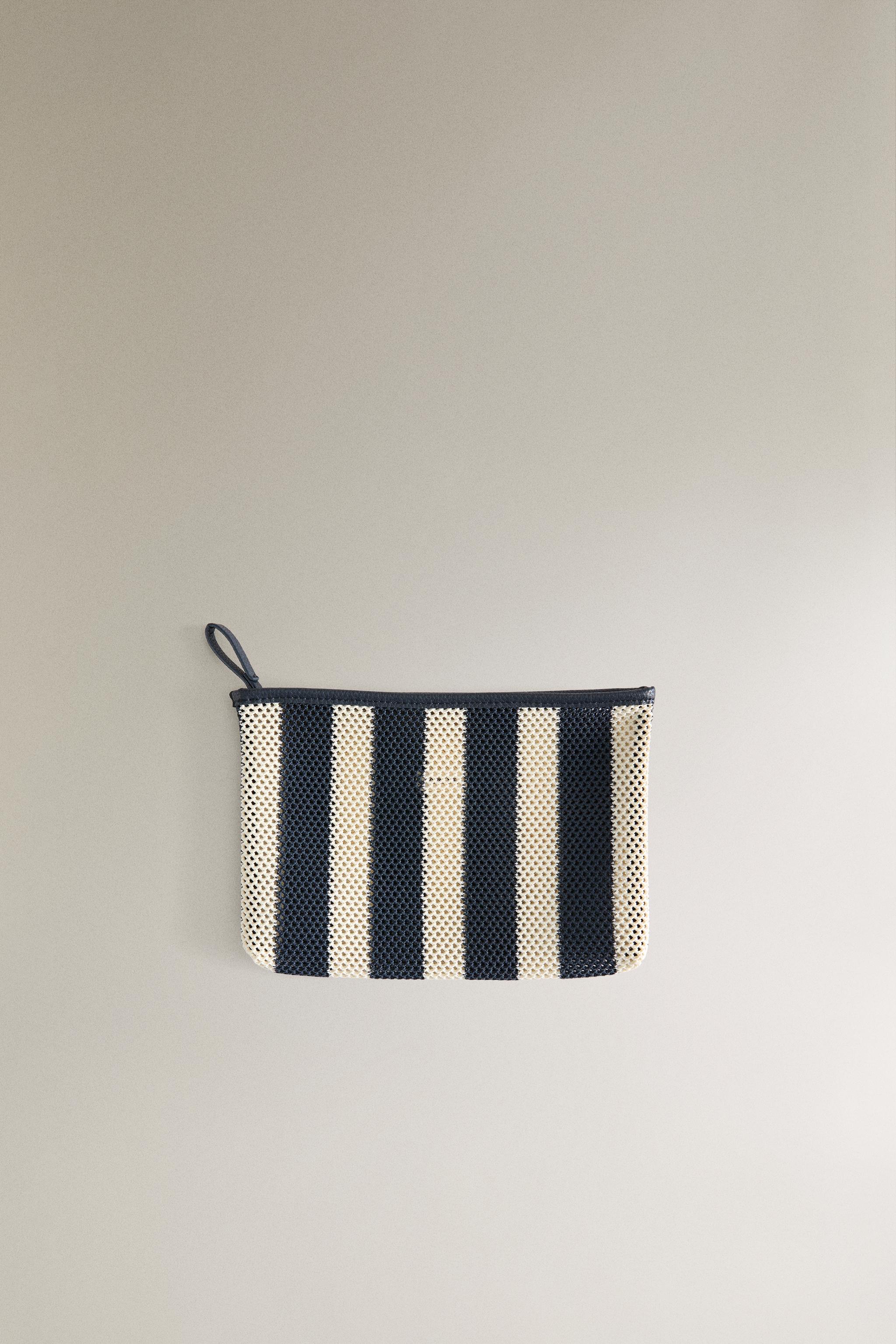 STRIPED MAKEUP BAG